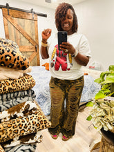 Load image into Gallery viewer, Leopard Distressed Pants