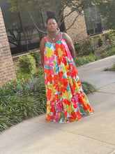 Load image into Gallery viewer, She will not FAIL Floral Maxi Dress
